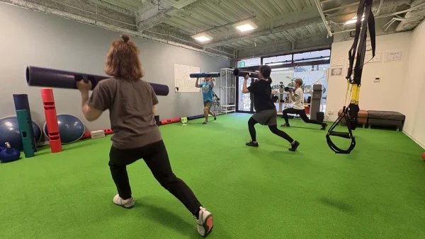 美しいボディーラインを「バイパー」で！筋力と体幹を同時に鍛えるバイパー（ViPR）のご紹介